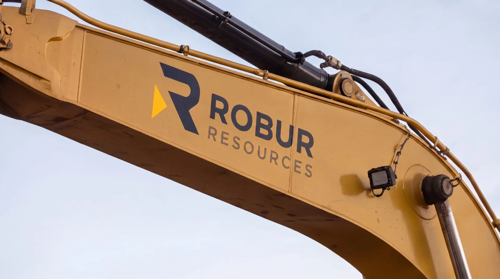 Robur Resources worker in hi-vis at site